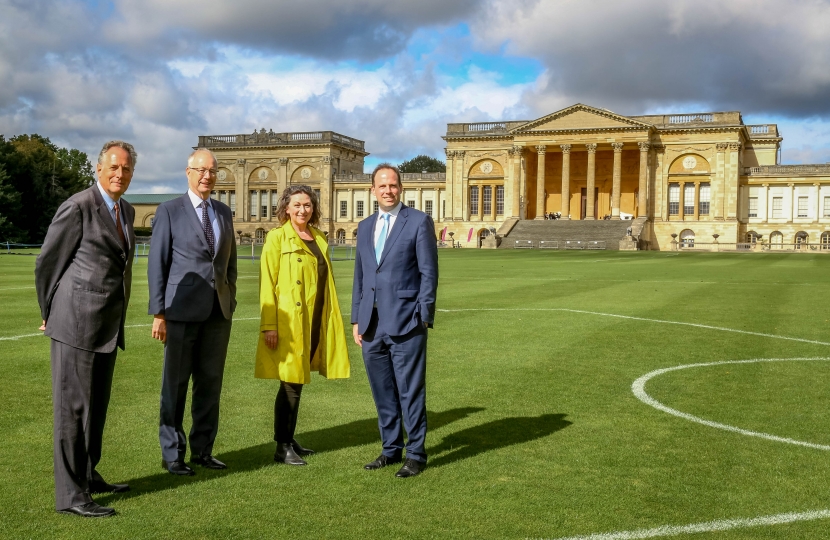 Greg with Stowe Headmaster Dr Anthony Wallersteiner and representatives from the National Trust and Stowe House Preservation Trust.