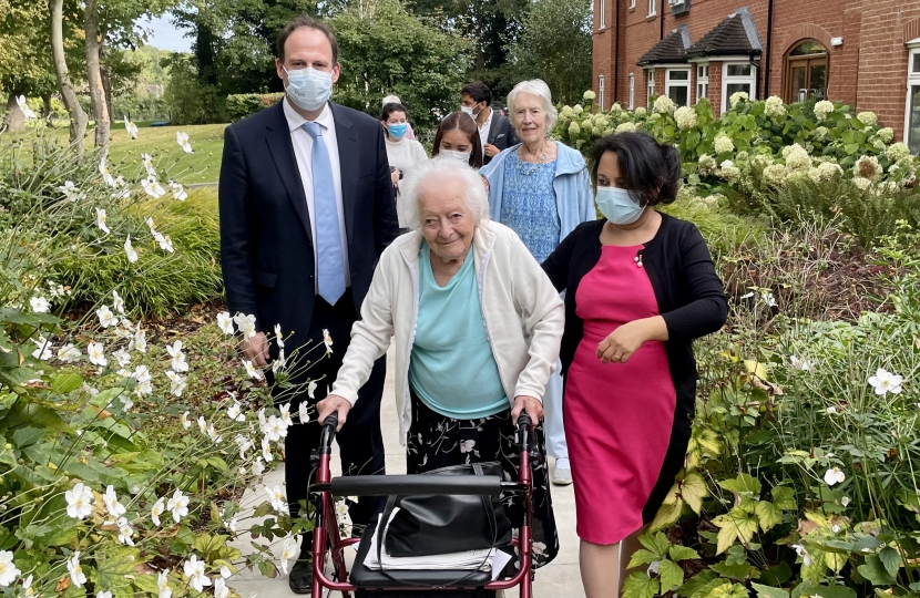 Greg visits local hero - 105 year old Hilda Duncombe