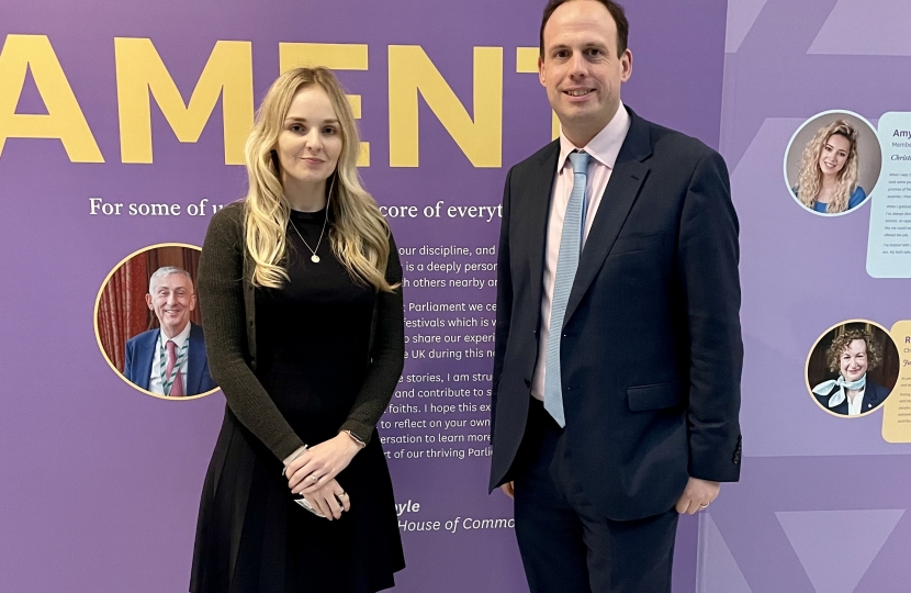 Greg Smith MP with Lissie Harper in Parliament.