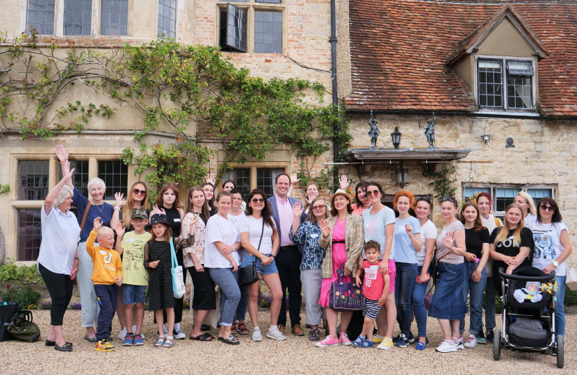 Greg meets Ukranian families living in the constituency