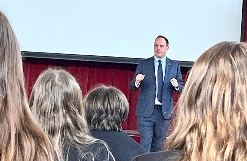 Greg speaking to Year 8 pupils.