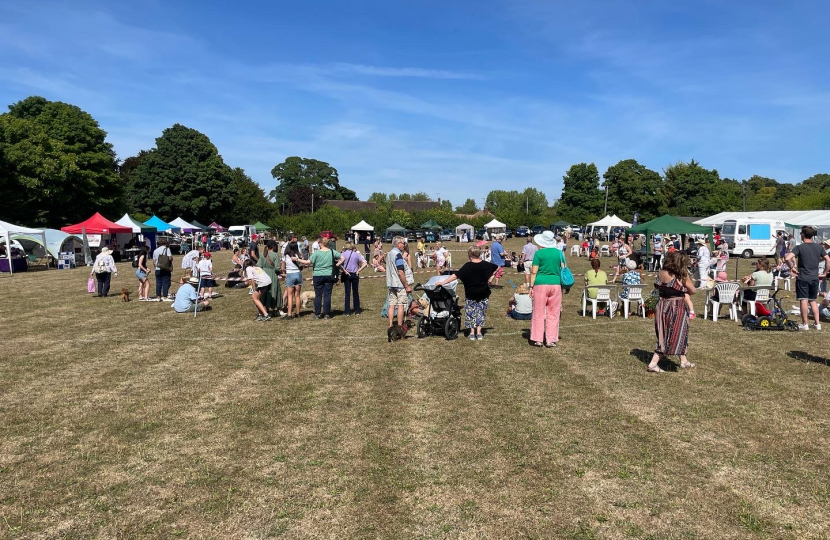 Greg presents trophies at Monks Risborough Horticultural Society Annual Show