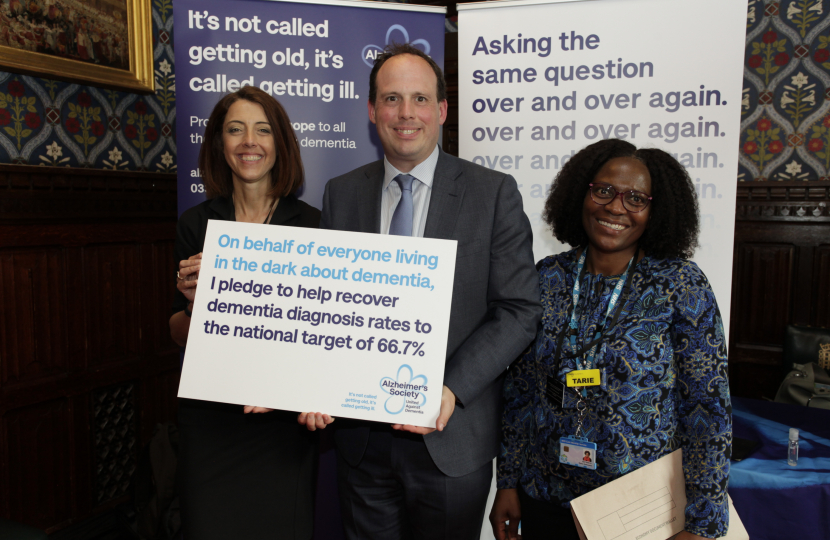 Greg Smith MP supports Alzheimer’s Society during Dementia Action Week