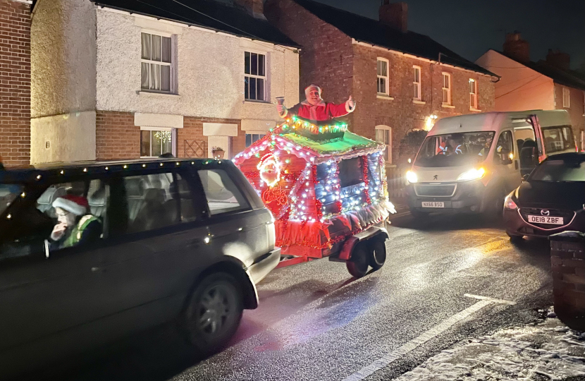 Greg joins Bernie the Bus Santa Run in Waddesdon