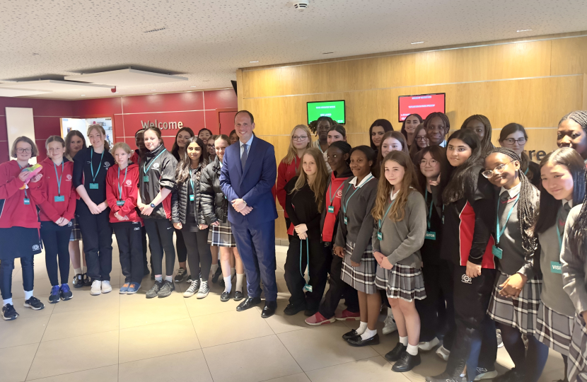 Greg welcomes Thornton College pupils to Parliament