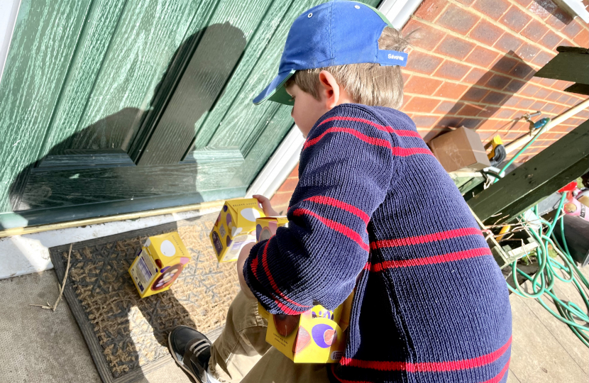 Greg helps deliver Easter Eggs to Steeple Claydon children