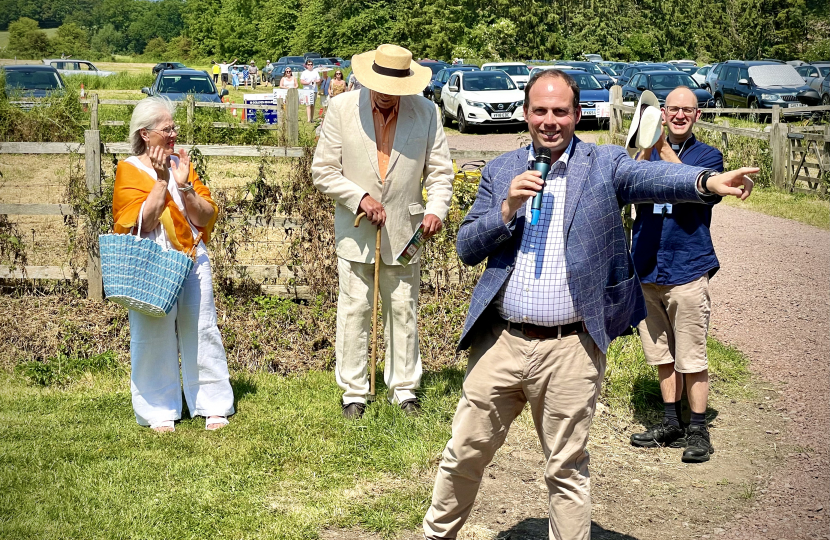 Greg formally opens Nether Winchendon Fete 2023