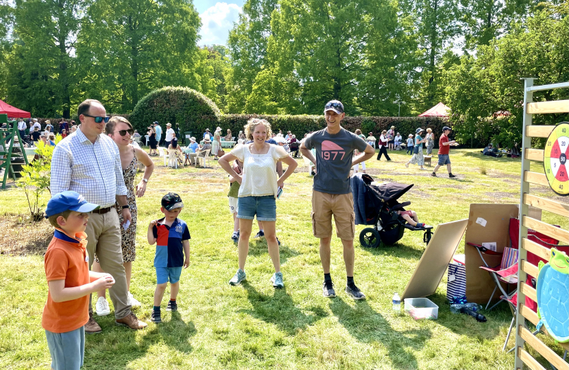 Greg formally opens Nether Winchendon Fete 2023