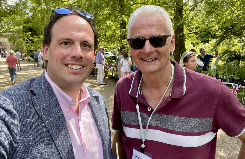 Greg opens Nether Winchendon Fete 2022