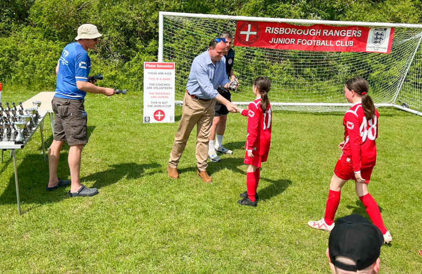 Greg presents trophies at Risborough Rangers Junior Football Club Tournament