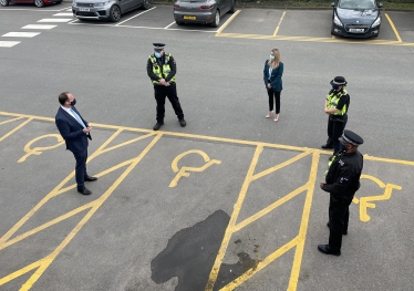 Greg chats to British Transport Police Officers in Princes Risborough