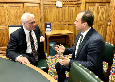 Greg Smith MP meeting with Energy Minister Graham Stuart to discuss off grid energy support