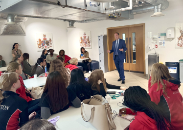 Greg welcomes Thornton College pupils to Parliament