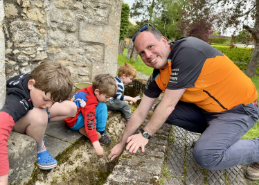 Greg (and children) join St Nicholas' Church, Chearsley big clean up