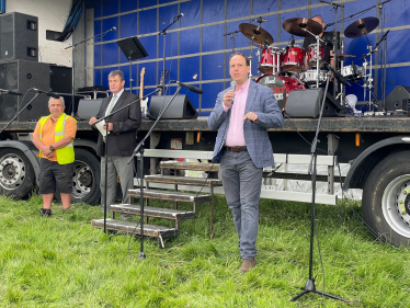 Greg formally opens Chiltern Hills Rally 2022